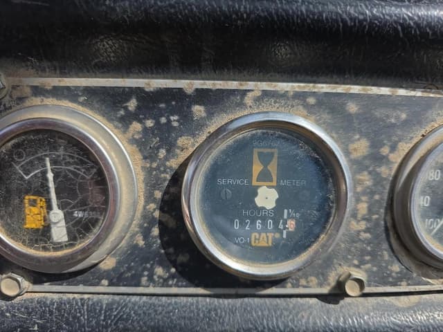 Image of Caterpillar V150 equipment image 2