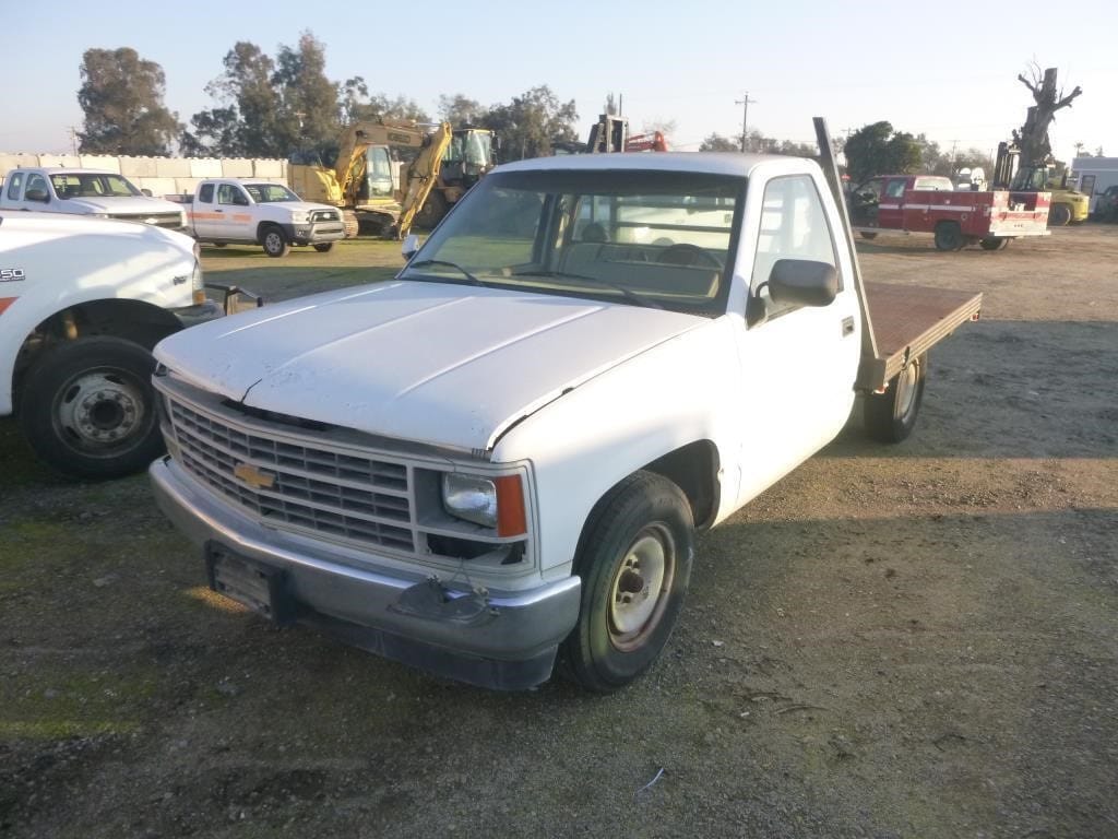 1988 Chevrolet 1500 Equipment Image0