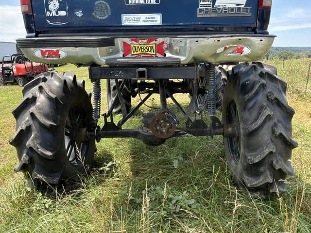 Image of Chevrolet 1500 equipment image 3
