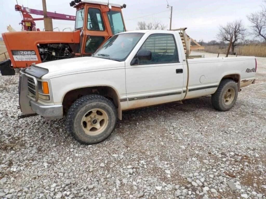 Image of Chevrolet 2500 Primary image