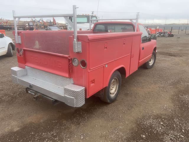 Image of Chevrolet 3500 equipment image 2