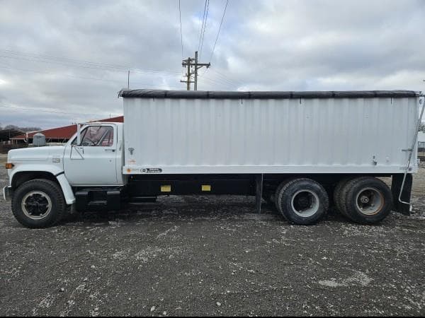 Image of Chevrolet 70 equipment image 3