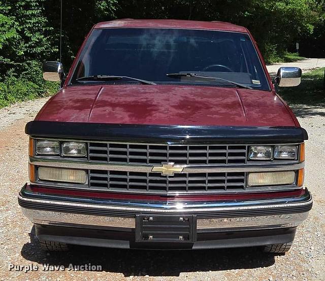 Image of Chevrolet C1500 equipment image 1