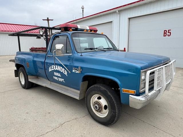 Image of Chevrolet C30 equipment image 2