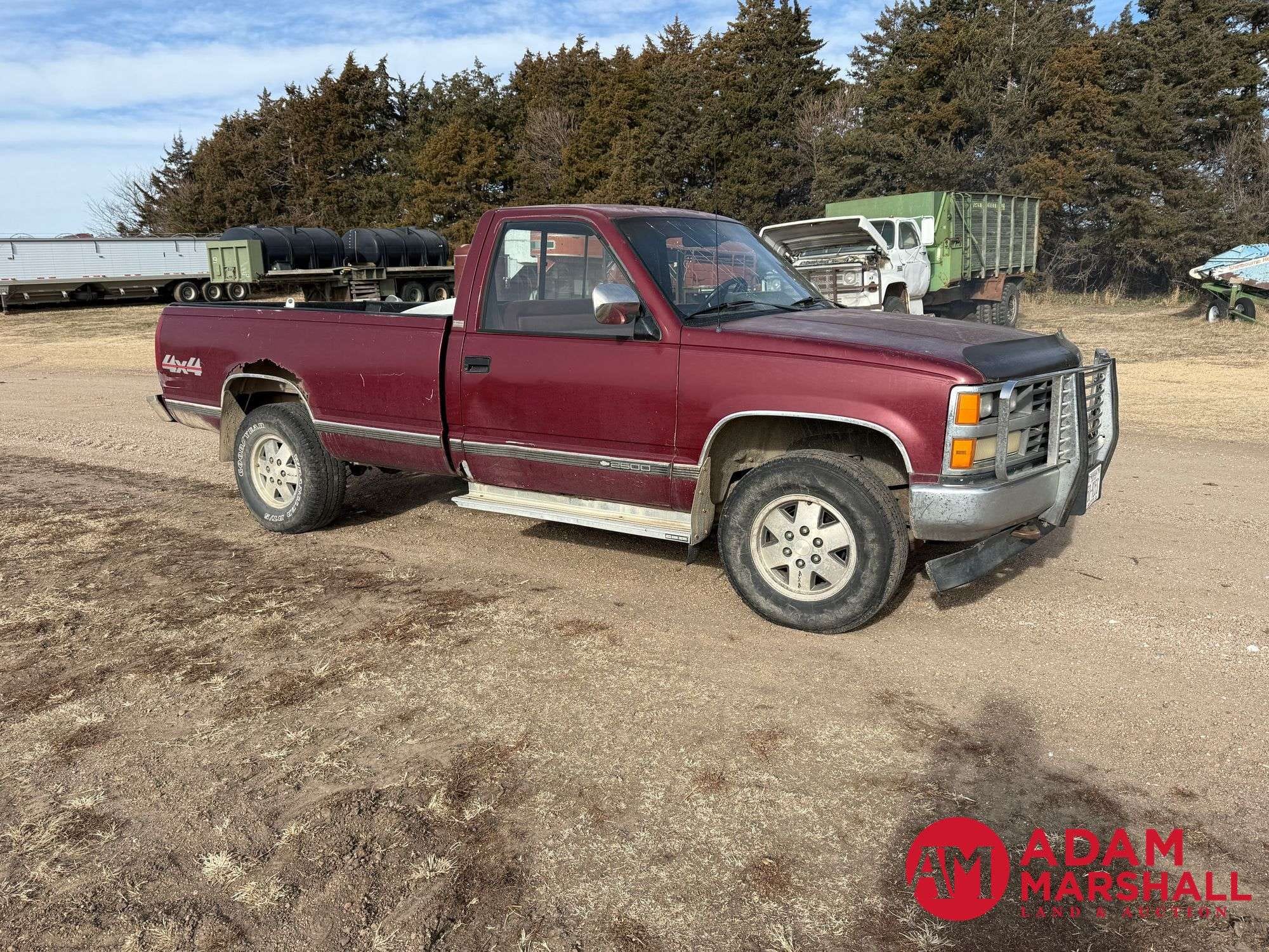 1988 Chevrolet GMT400 Equipment Image0