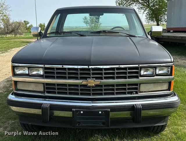 Image of Chevrolet K1500 equipment image 1