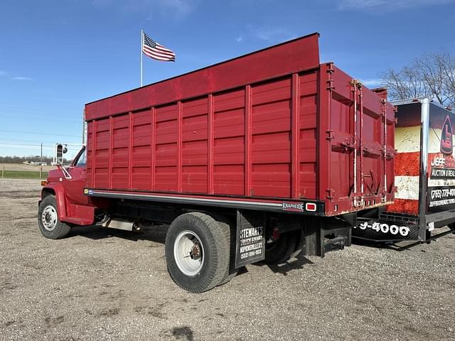 Image of Chevrolet Kodiak C6500 equipment image 1