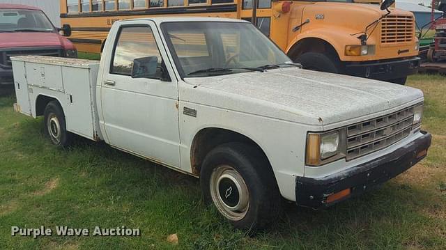 Image of Chevrolet S10 equipment image 2