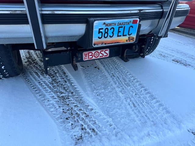 Image of Chevrolet 1500 equipment image 3