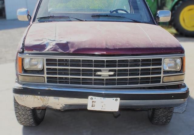 Image of Chevrolet 2500 equipment image 1