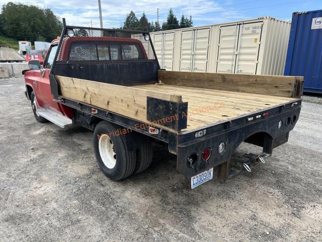 Image of Chevrolet C3500 equipment image 2