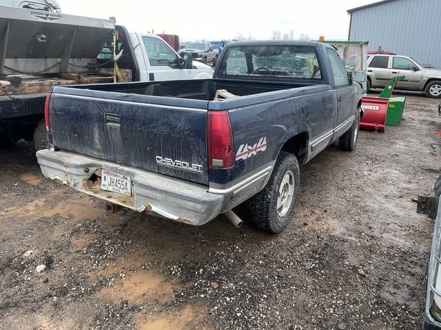 Image of Chevrolet 1500 equipment image 4