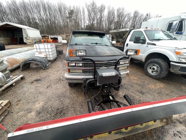 Image of Chevrolet 1500 equipment image 1