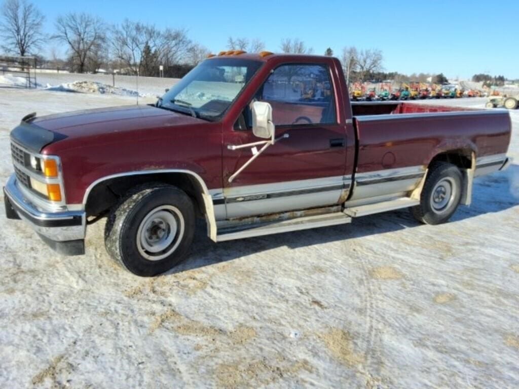 1988 Chevrolet 2500 Equipment Image0