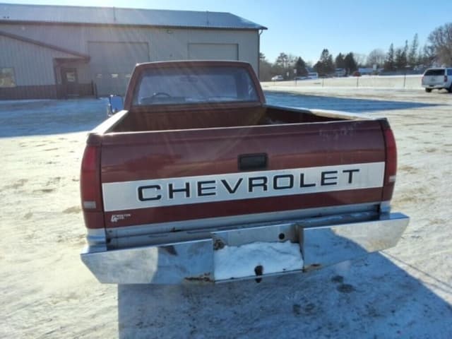 Image of Chevrolet 2500 equipment image 3