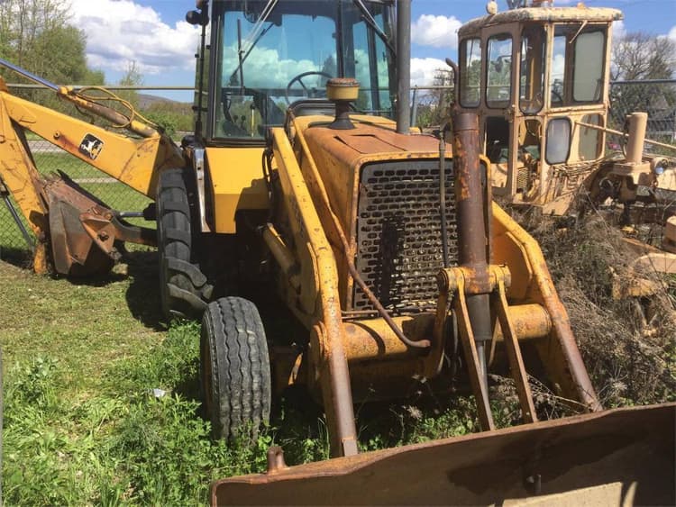 SOLD 1988 John Deere 410C Construction Backhoe Loaders Tractor Zoom