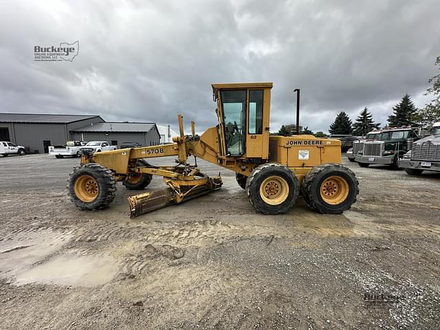 Image of John Deere 570B equipment image 2