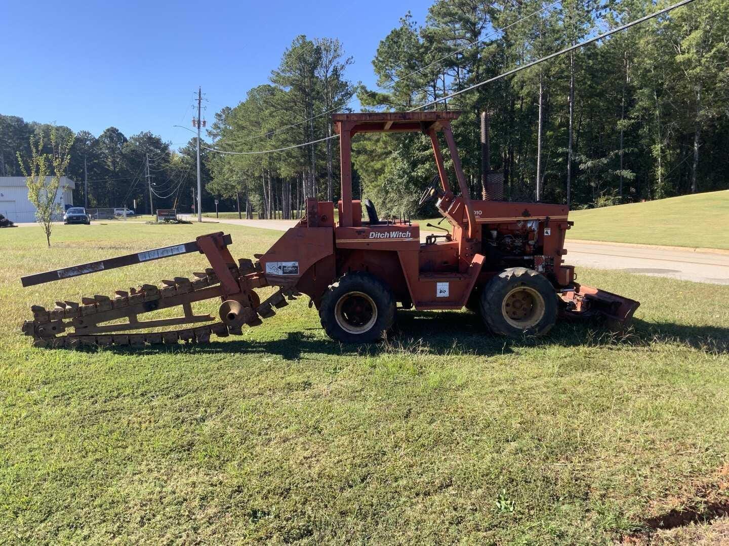 1988 Ditch Witch 4010 DD Equipment Image0