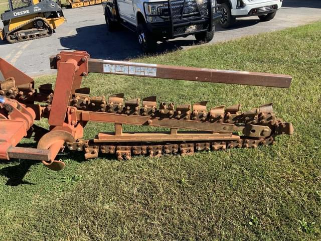 Image of Ditch Witch 4010 DD equipment image 4