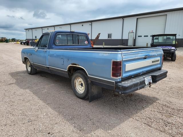 Image of Dodge Ram 150 equipment image 3