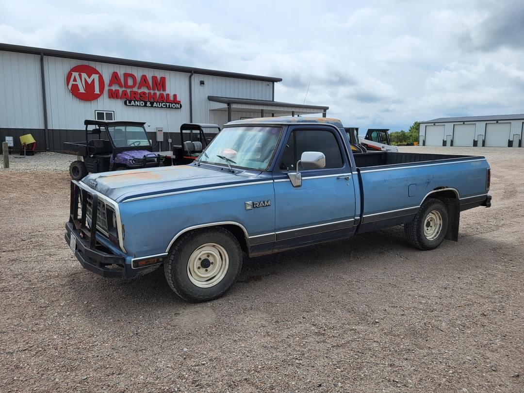 Image of Dodge Ram 150 Primary image