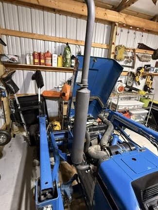 Image of Ford 1220 equipment image 2