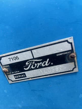 Image of Ford 1220 equipment image 1