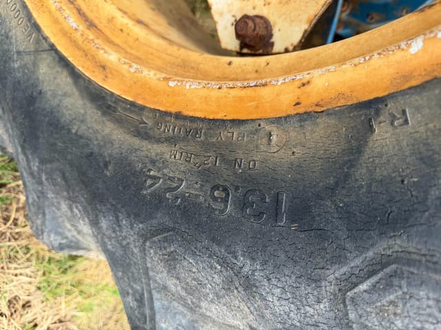 Image of Ford 1920 equipment image 4