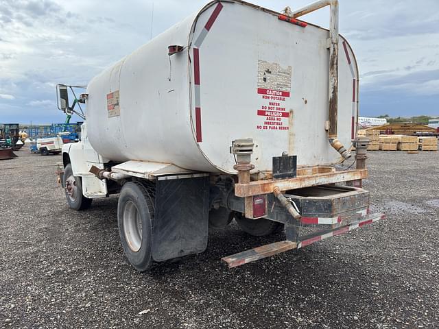 Image of Ford LN7000 equipment image 1