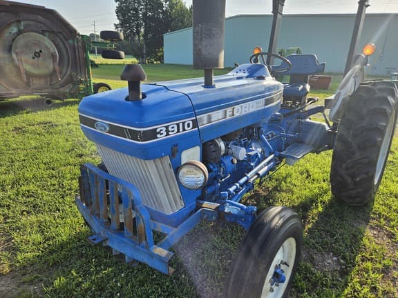 Image of Ford 3910 Primary image