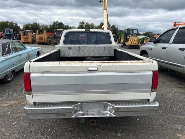 Image of Ford F-150 equipment image 4