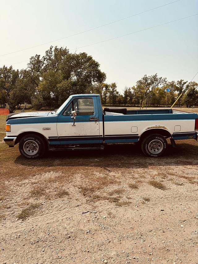 Image of Ford F-150 equipment image 1