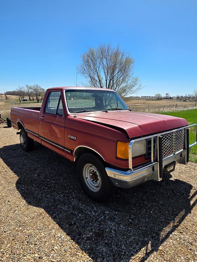 Image of Ford F-250 equipment image 4