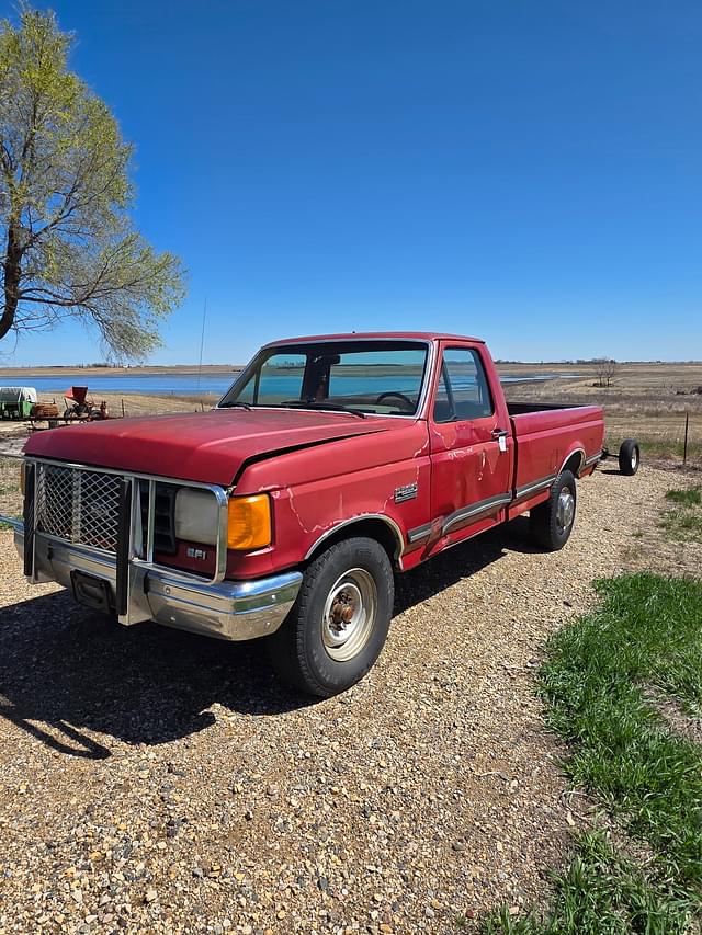 Image of Ford F-250 equipment image 1