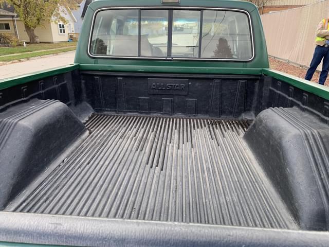 Image of Ford F-250 equipment image 4