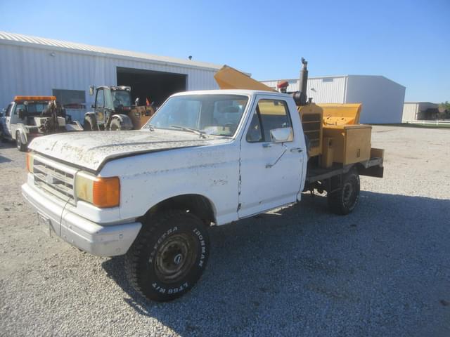 Image of Ford F-250 equipment image 3