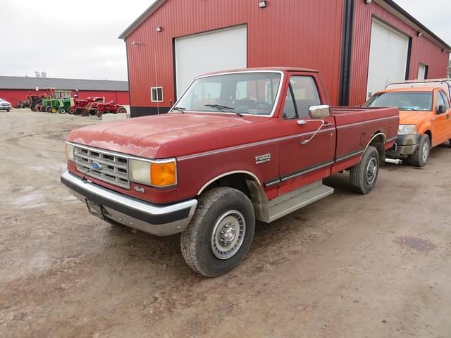 Image of Ford F-250 equipment image 1