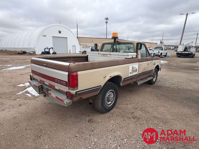 Image of Ford F-250 equipment image 4