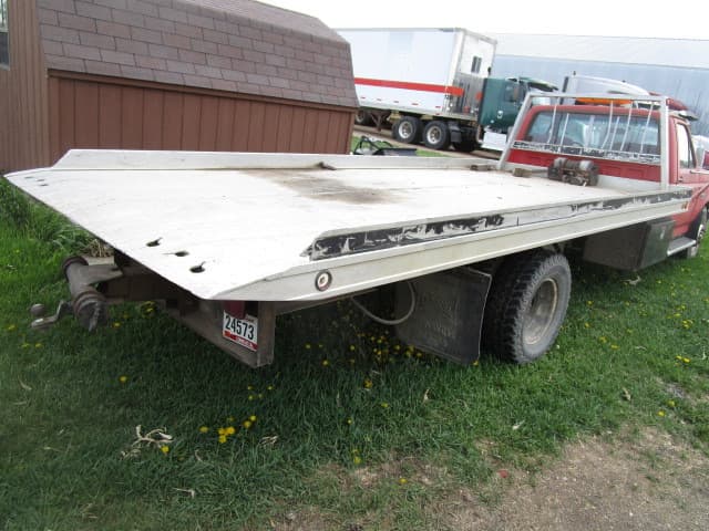 Image of Ford F-350 equipment image 2