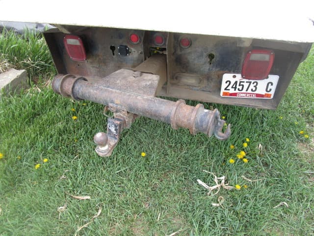 Image of Ford F-350 equipment image 3