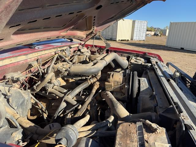 Image of Ford F-350 equipment image 1