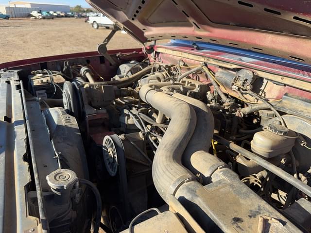 Image of Ford F-350 equipment image 2