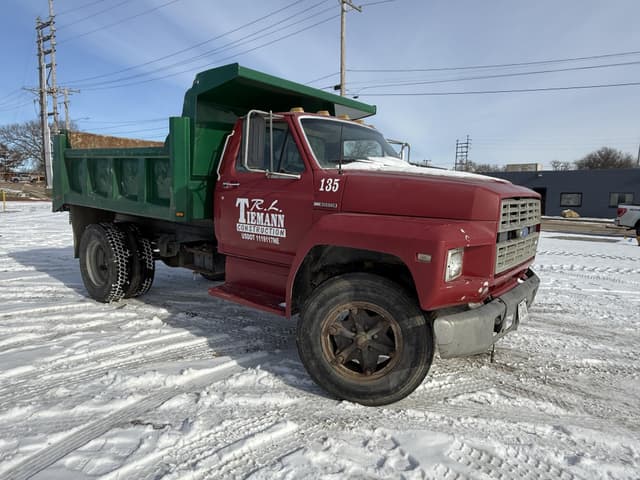 Image of Ford F-600 equipment image 4