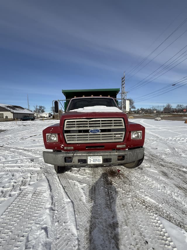 Image of Ford F-600 equipment image 3