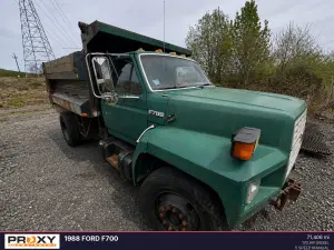 1988 Ford F700 Image