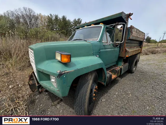Image of Ford F700 equipment image 2