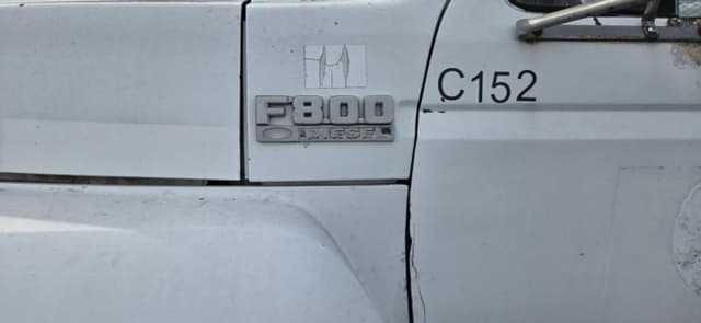 Image of Ford F-800 equipment image 1
