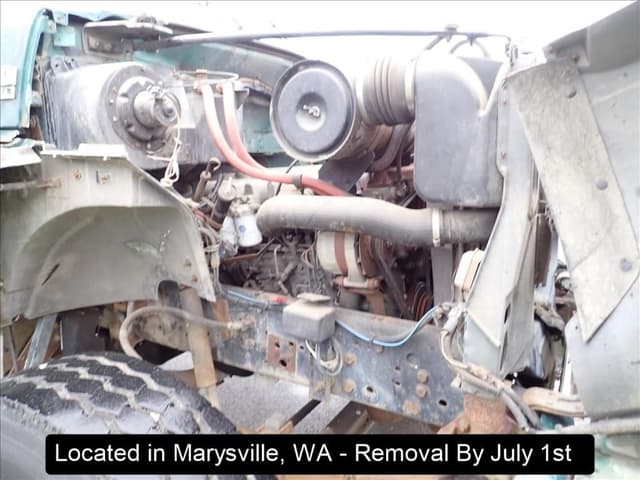 Image of Ford F-800 equipment image 2