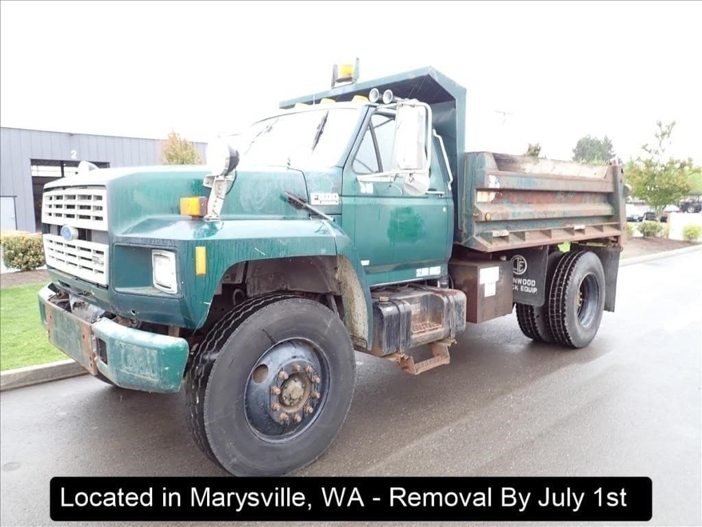 Image of Ford F-800 Primary image