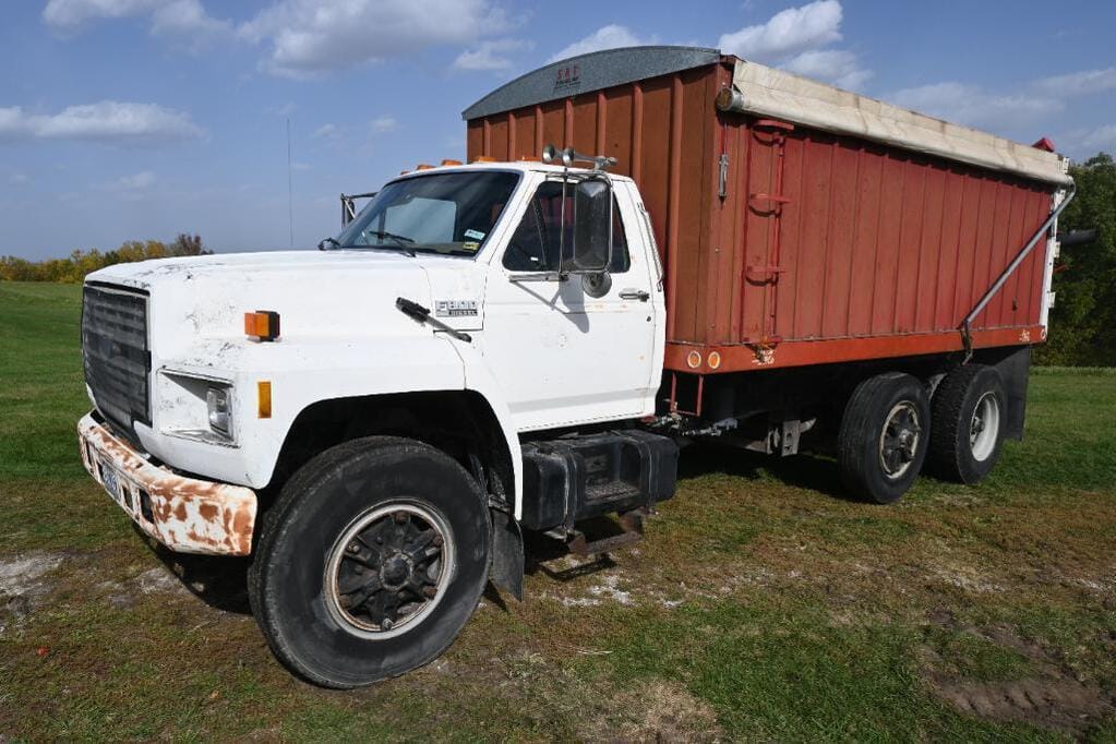 Main image Ford F-800